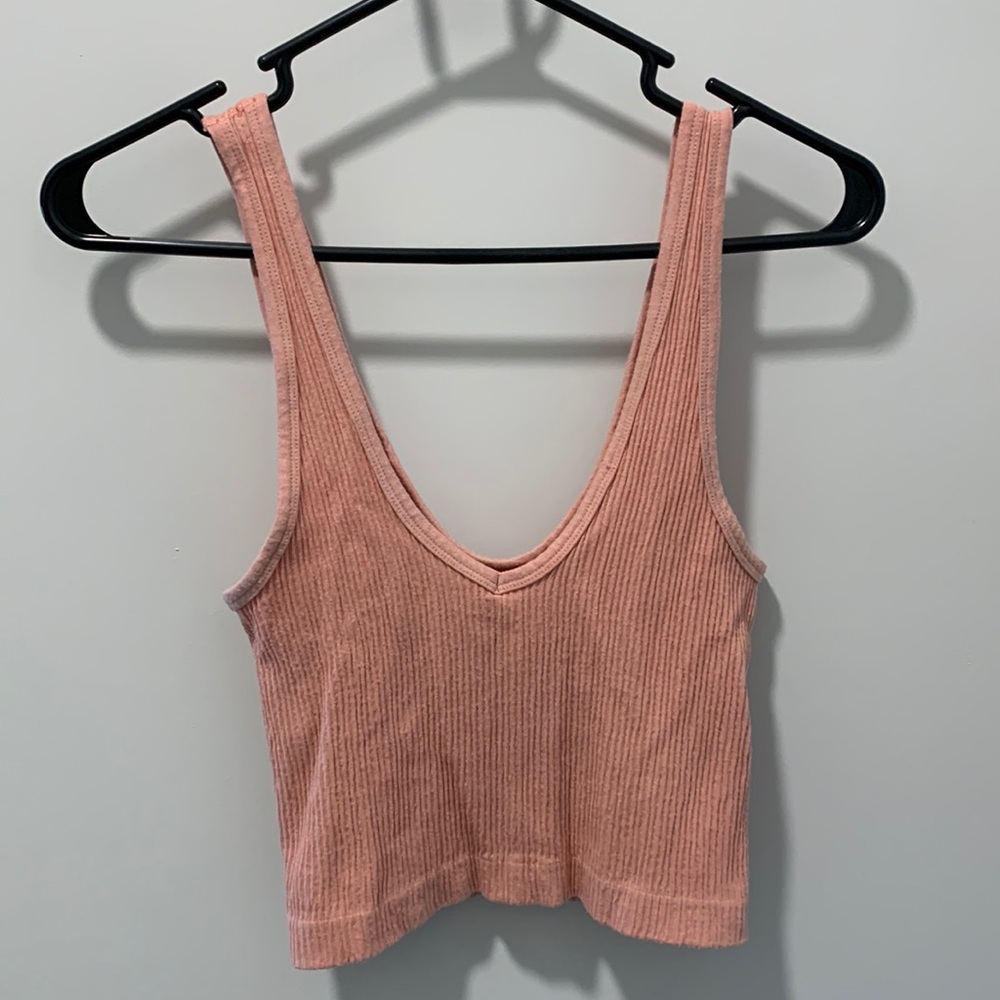 urban outfitters crop top